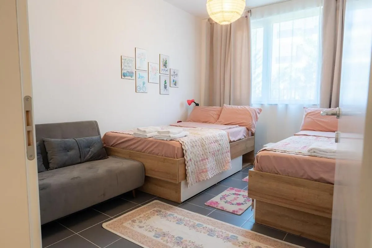 Beach, Pool & Garden Apartment Tale