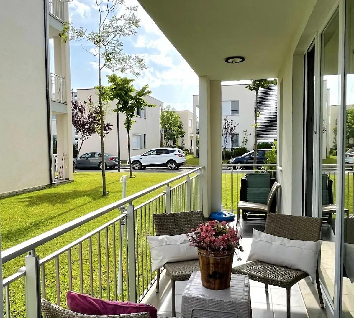 Beach, Pool & Garden Apartment Tale
